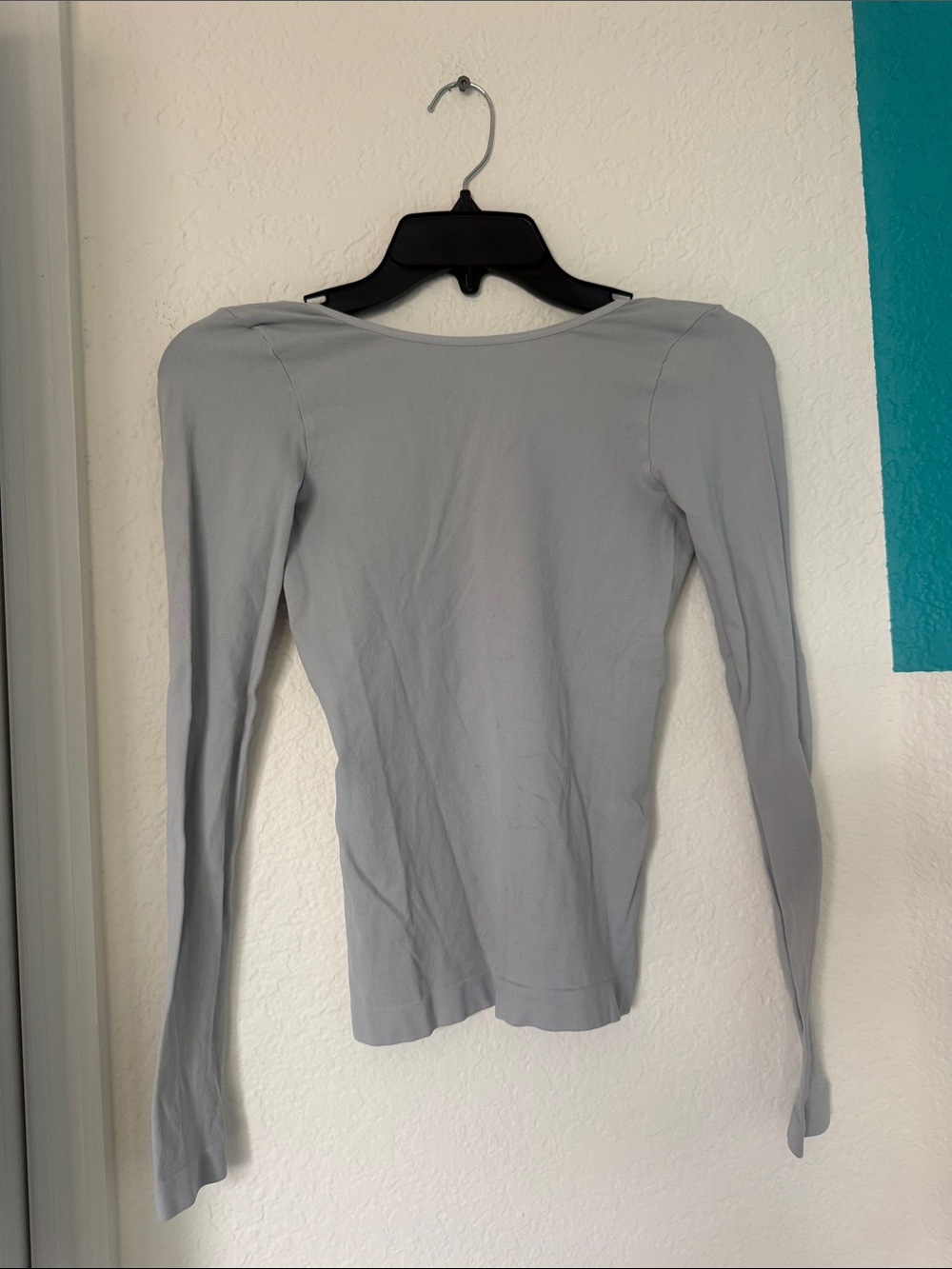Scoop Neck Long Sleeve Top in Light Gray XS-S